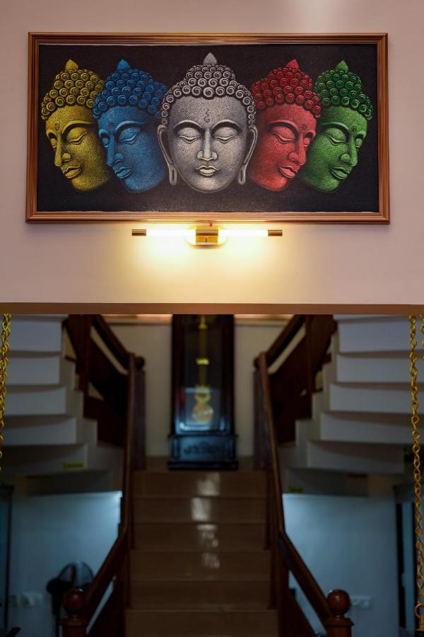 Parudeesa - Heavenly- Luxurious Palace Look-Near Cbd - Kerala - India With Breakfast Kāladi Exteriör bild