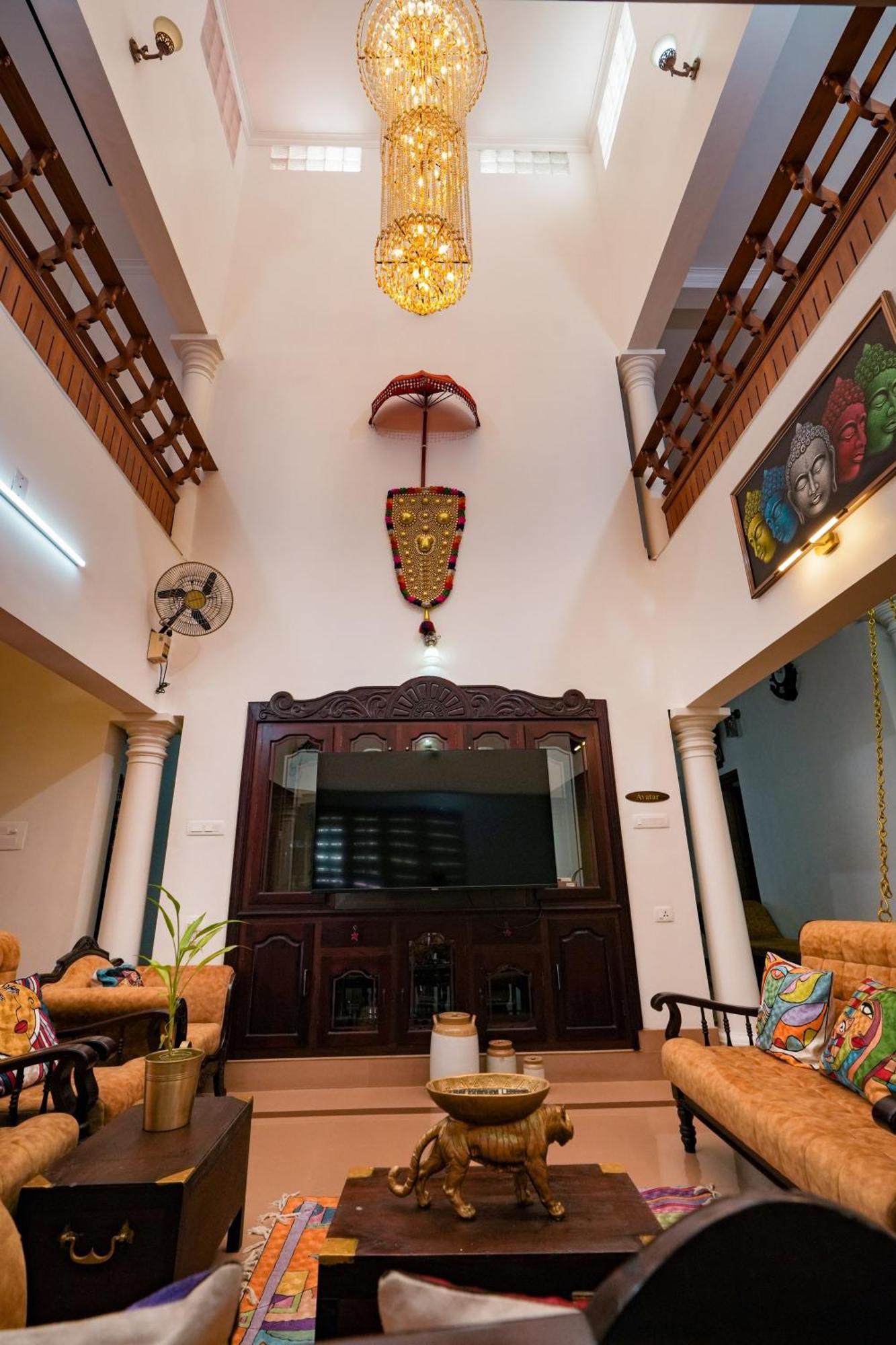 Parudeesa - Heavenly- Luxurious Palace Look-Near Cbd - Kerala - India With Breakfast Kāladi Exteriör bild